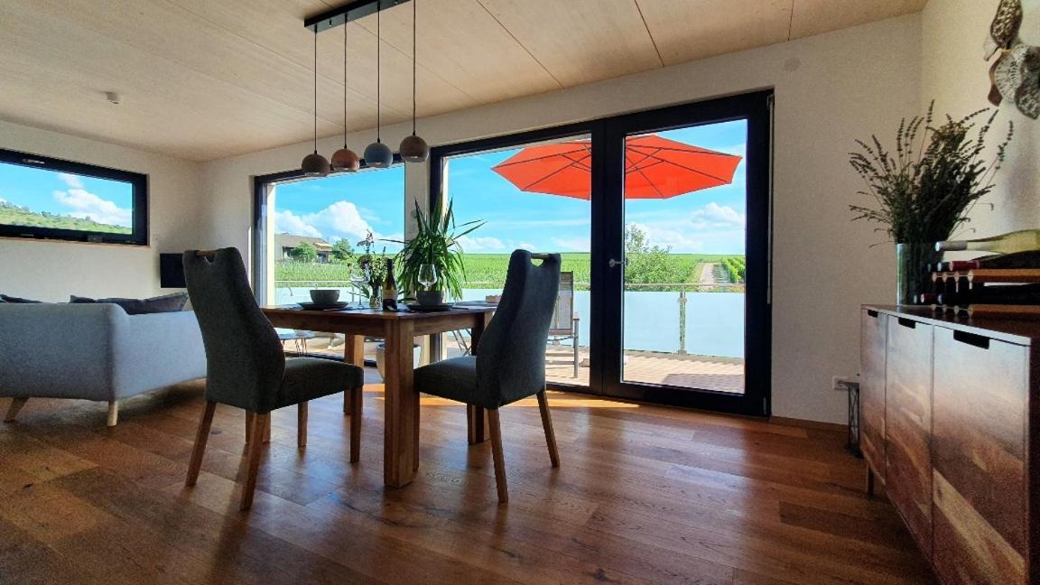 Gaestehaus Casa Luna - Paradiesische Ferienwohnungen Am Kaiserstuhl! Bischoffingen Kültér fotó